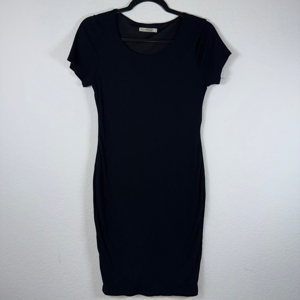 Heart & Hips Bodycon Dress Womens Medium Black Ribbed Knit Short Sleeve Mini